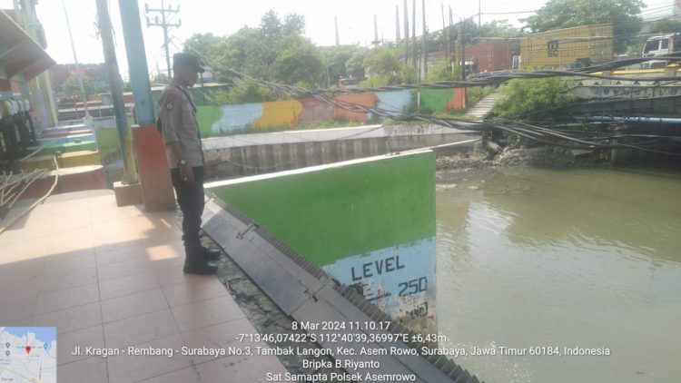 Polsek Asemrowo Laksanakan Pengecekan Debit Air Pompa Balong, Cegah Potensi Banjir