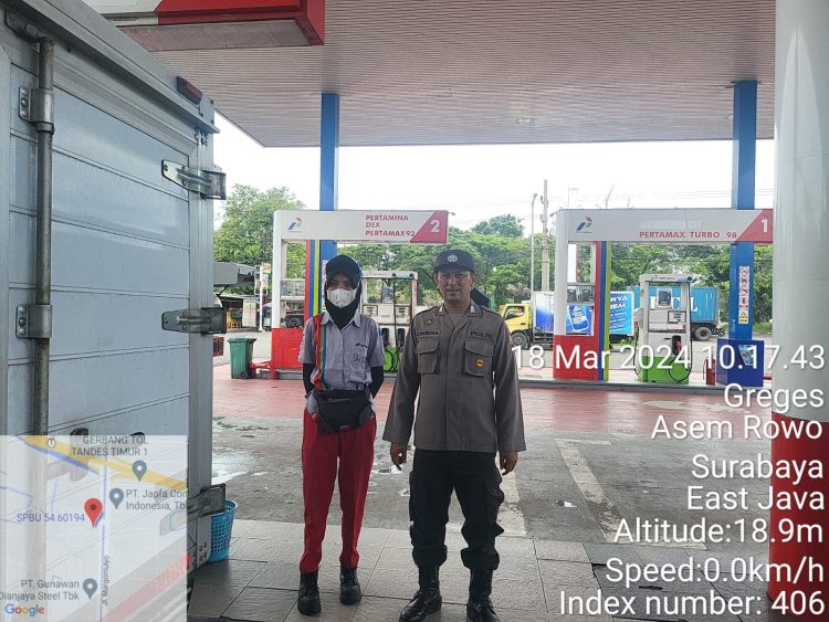 Polsek Asemrowo Melaksanakan Patroli Keamanan di SPBU Margomulyo, Cegah Adanya Tindak Kriminal
