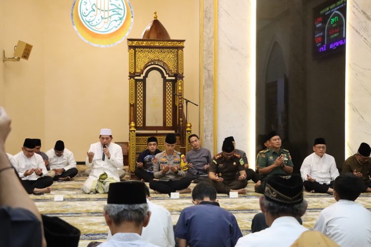 Safari Ramadhan Bersama Forkopimda, Kapolres Batu Ajak Warga Jaga Kamtibmas