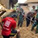 Gerak Cepat Polisi bersama TNI Bantu Warga Pacitan yang Terdampak Tanah Longsor