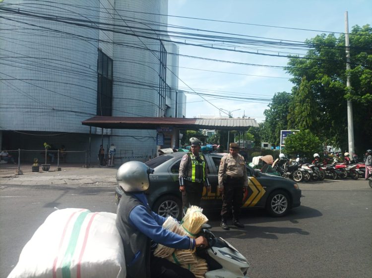 Patroli Malam Polsek Pabean Cantikan Antisipasi 3C di Wilayah Hukum Pabean Cantikan