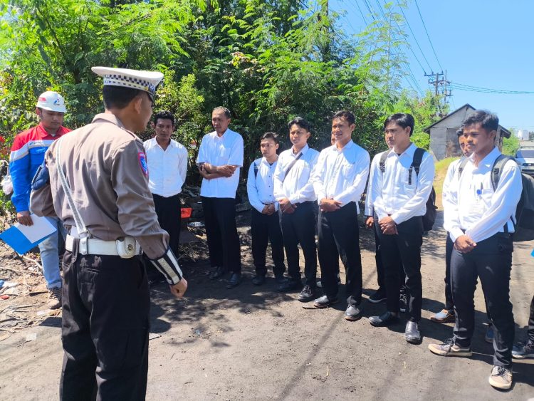 Satlantas Polres Pelabuhan Tanjung Perak Gelar Sosialisasi Tatap Muka Tertib Berlalu Lintas