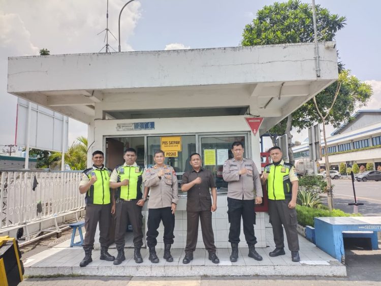 Kegiatan Sosialisasi dan Kunjungan Himbauan Kamtibmas di PT Bimoli