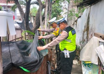 Polsek Semampir Laksanakan Patroli Harkamtibmas di Pos Kamling Kampung Tangguh Sidotopo