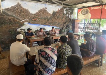 Polsek Krembangan Gelar Kegiatan “Jumat Curhat” Bersama Warga Kelurahan Dupak